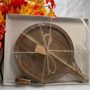 Wooden Pizza Board with Handle